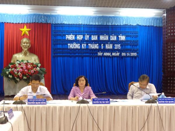 Phiên họp UBND tỉnh thường kỳ tháng 5 năm 2015