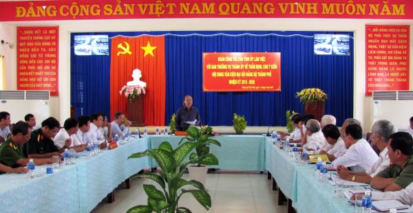 Đoàn công tác Tỉnh ủy Tây Ninh làm việc với Ban Thường vụ Thành ủy Tây Ninh