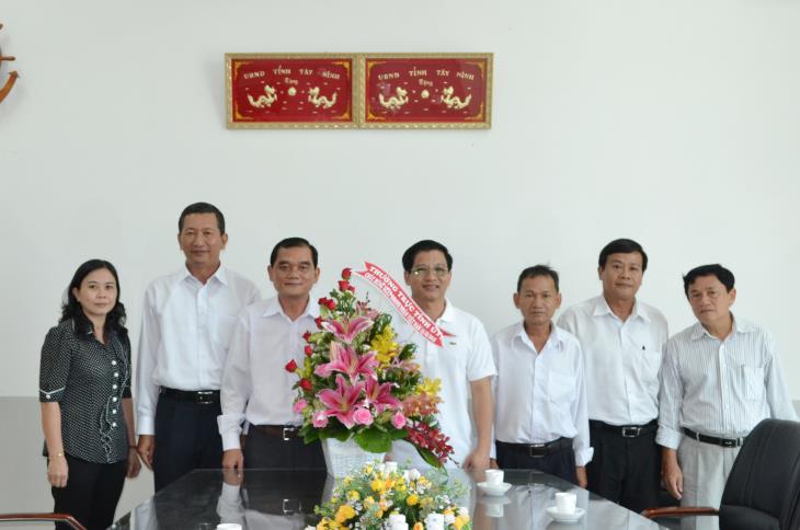 Phó Bí thư Thường trực Tỉnh uỷ Nguyễn Minh Tân: Thăm các doanh nghiệp Đảng nhân ngày Doanh nhân Việt Nam