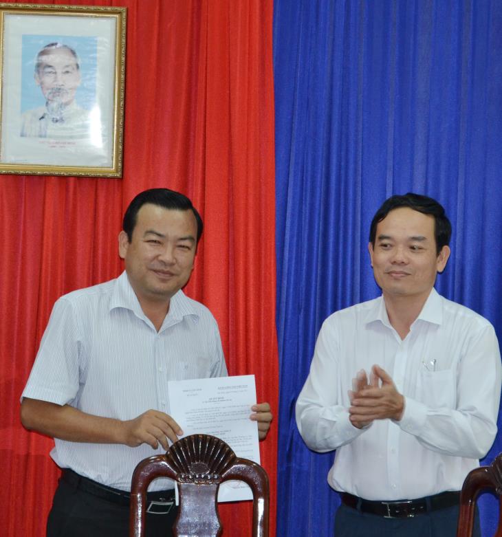 Bí thư Tỉnh ủy Trần Lưu Quang:Trao Quyết định bổ nhiệm Trưởng Ban Tuyên giáo Tỉnh ủy