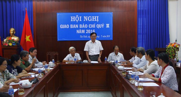Giao ban báo chí quý II năm 2016: Tăng cường quản lý nội dung thông tin trên mạng xã hội  Facebook