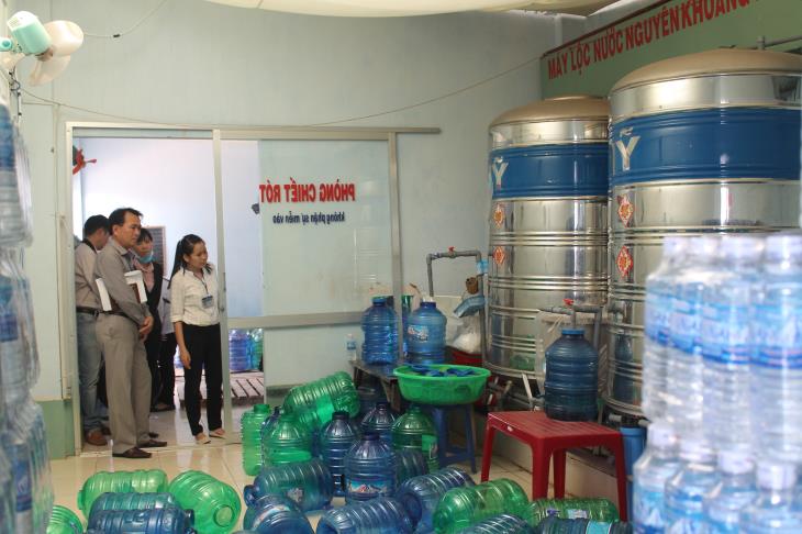 UBND tỉnh chỉ đạo tiếp tục tăng cường các biện pháp bảo đảm ATTP sau Tết Nguyên đán Đinh Dậu và mùa lễ hội Xuân 2017. 