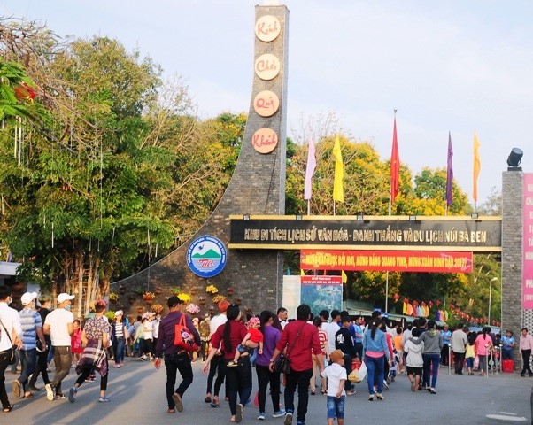 Tây Ninh: Triển khai thực hiện Bộ Quy tắc Ứng xử văn minh du lịch trên địa bàn tỉnh