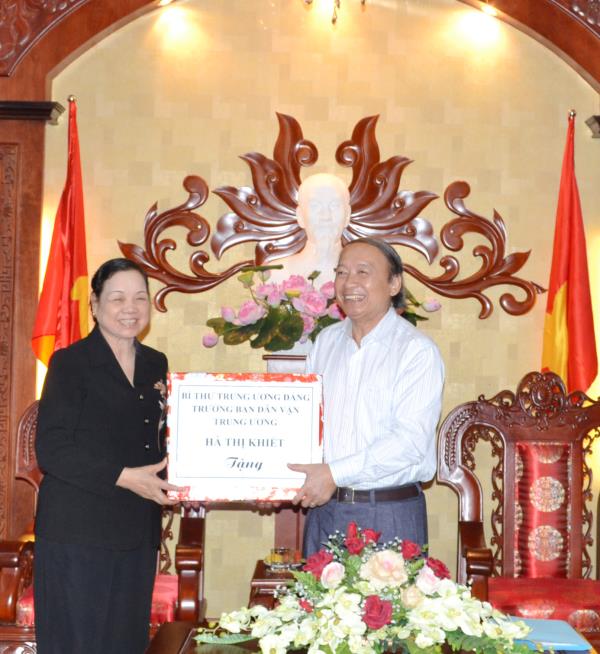 Ban Thường vụ Tỉnh ủy:Tổng kết 10 năm thực hiện Nghị quyết số 46, 47 của Bộ Chính trị (khoá IX)