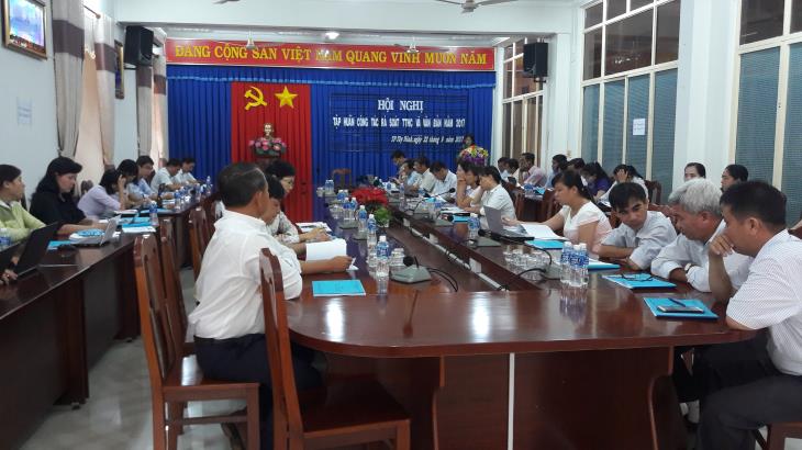 Thành phố tập huấn chuyên môn, nghiệp vụ công tác kiểm soát thủ tục hành chính năm 2017