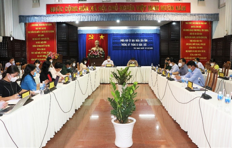 Ủy ban nhân dân tỉnh họp phiên thường kỳ tháng 3 năm 2022
