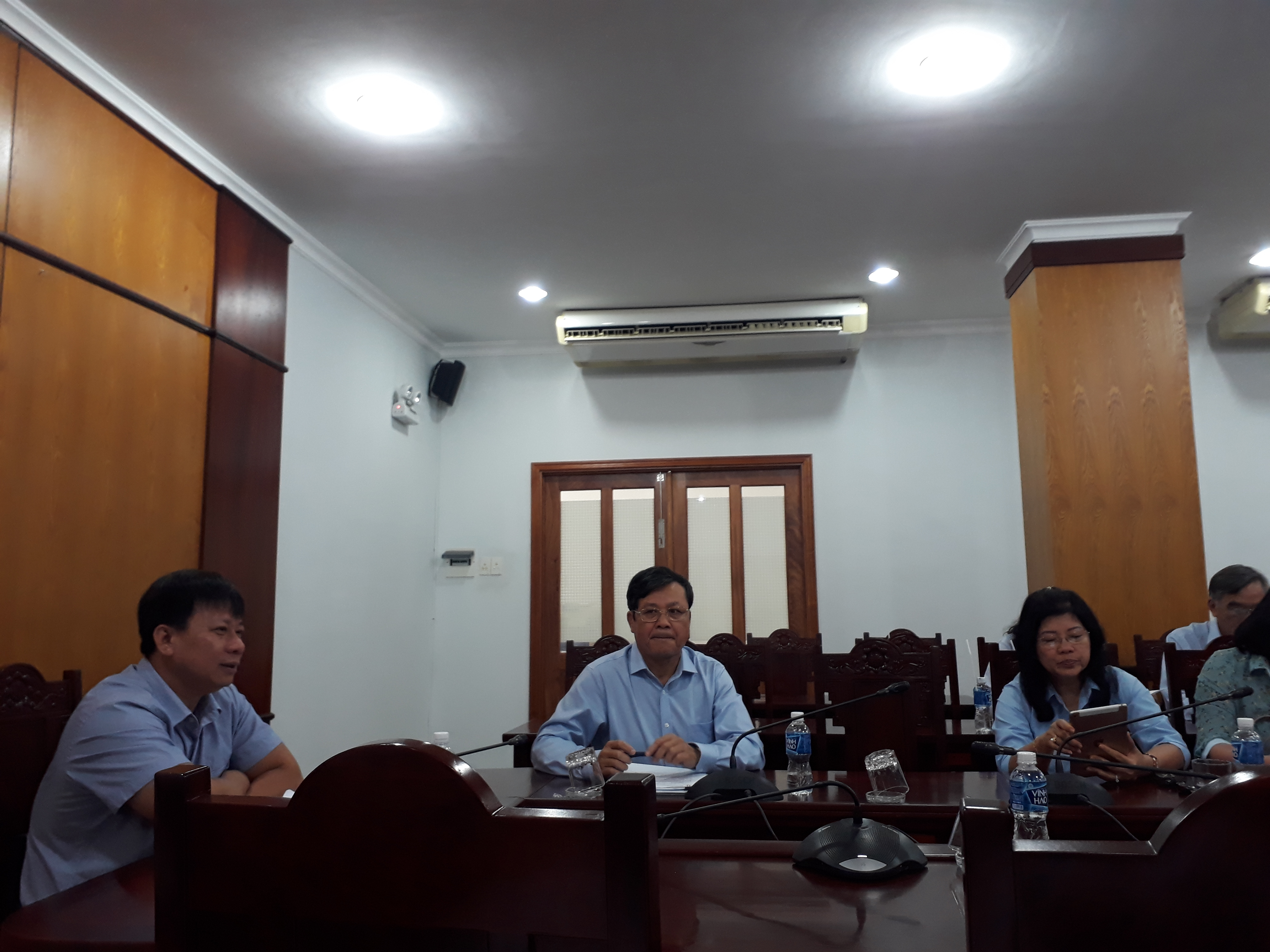 Hinhaanh cuoc hop.jpg