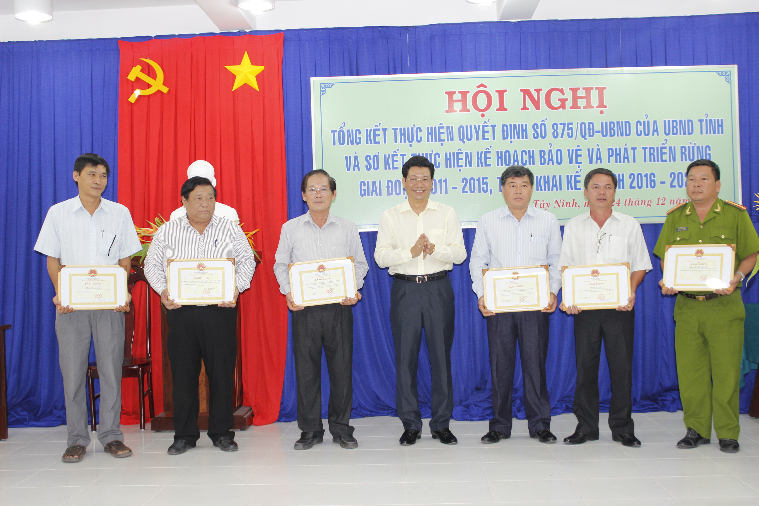 Nmanhhungtraobk.JPG