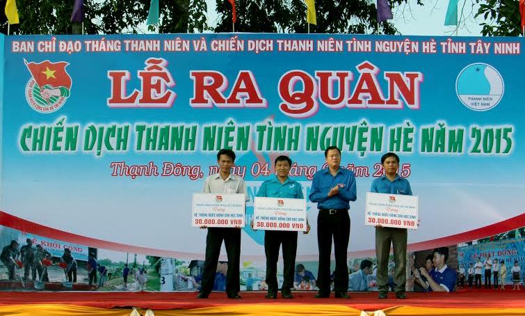thanh nien 1.jpg