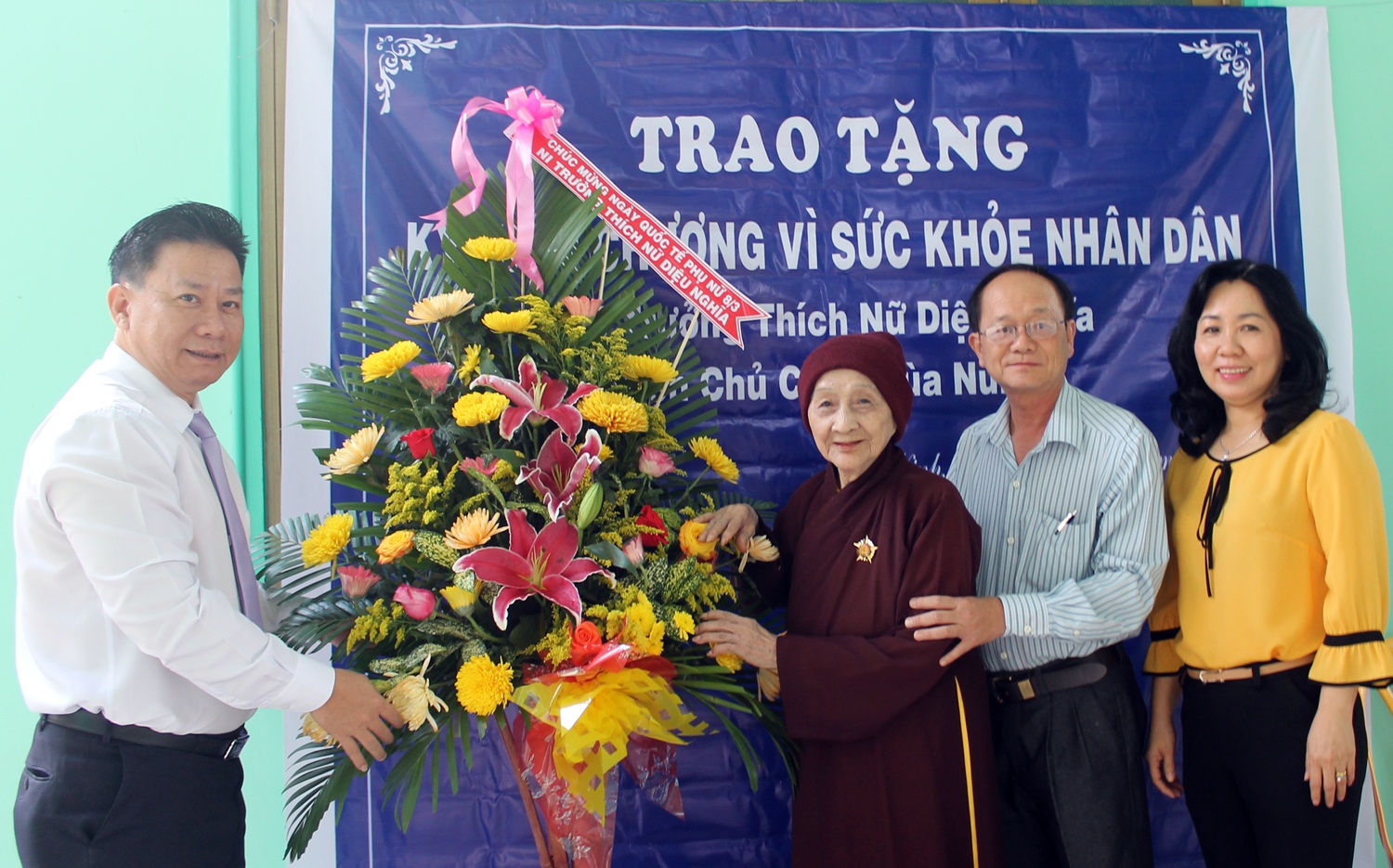 troakiniemchuong5nghia.JPG
