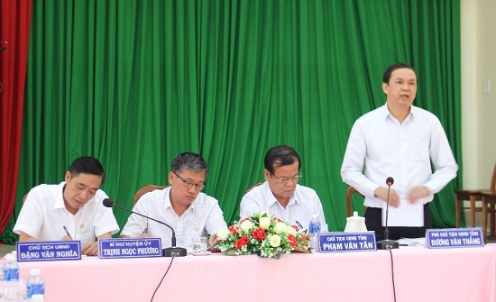 duongvanthangtanbien.jpg