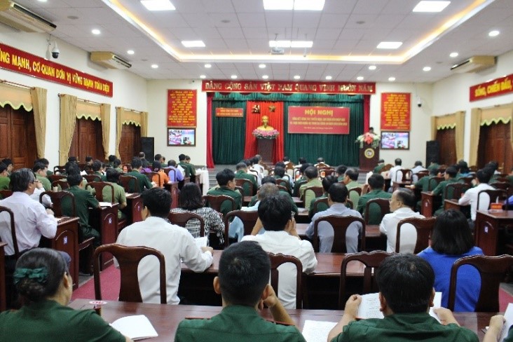 tuyenquan-tuyenchon.jpg