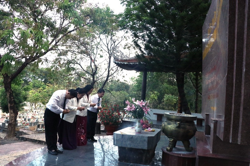 viengnghiatrang-4.jpg