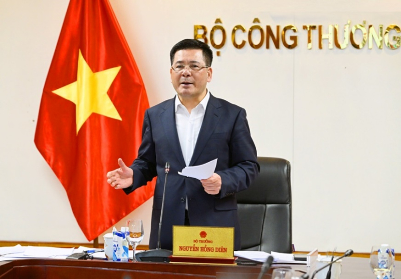 Tập trung thực hiện các giải pháp bảo đảm cung ứng đủ xăng dầu cho sản xuất, kinh doanh và tiêu thụ của người dân, doanh nghiệp