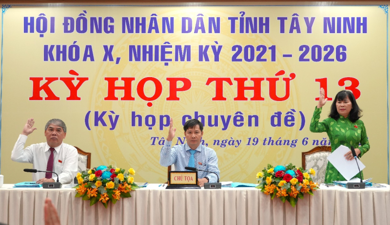 HĐND tỉnh thông qua 7 Nghị quyết chuyên đề tại Kỳ họp thứ 13