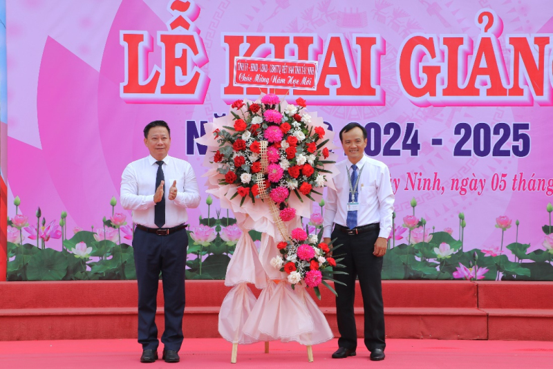 Chủ tịch UBND tỉnh chỉ đạo thực hiện nhiệm vụ, giải pháp trọng tâm năm học 2024-2025