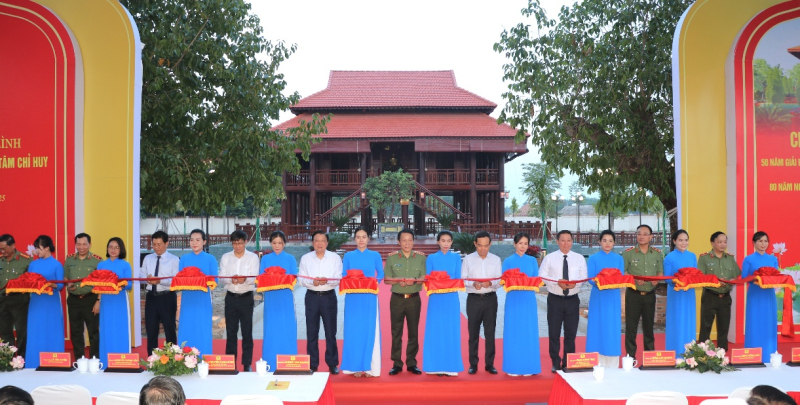 Khánh thành Khu tưởng niệm Chủ tịch Hồ Chí Minh