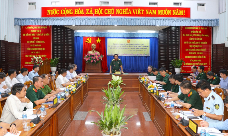 Đoàn công tác Bộ Quốc phòng làm việc về công tác phòng chống buôn lậu, gian lận thương mại và hàng giả tại Tây Ninh