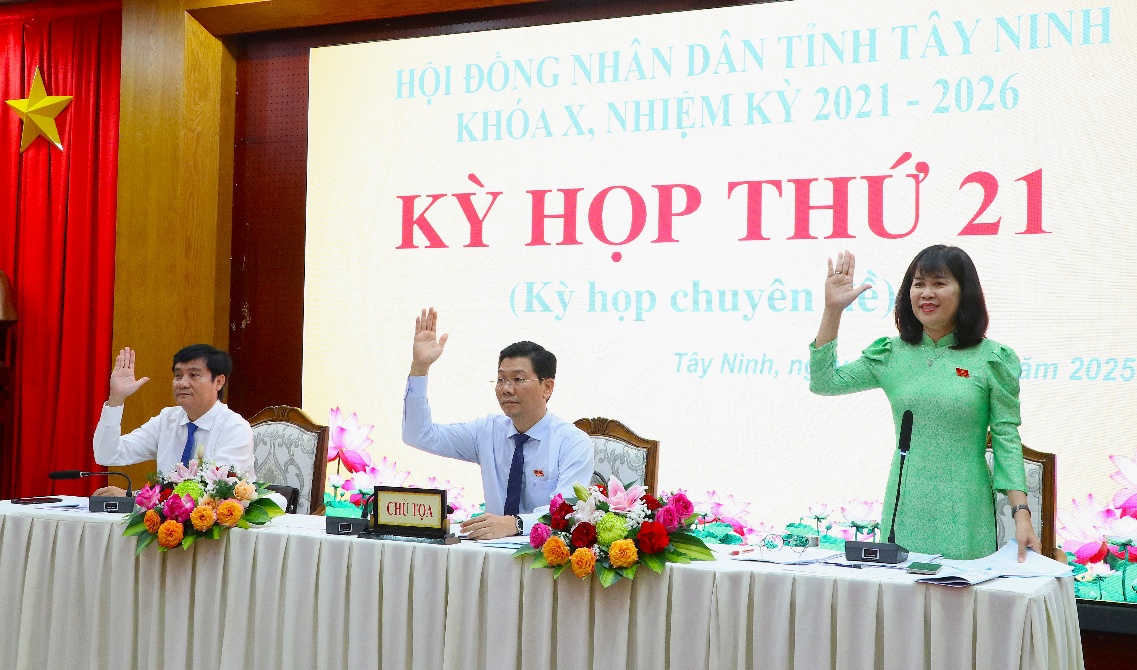 Bế mạc Kỳ họp thứ 21 HĐND tỉnh Khóa X
