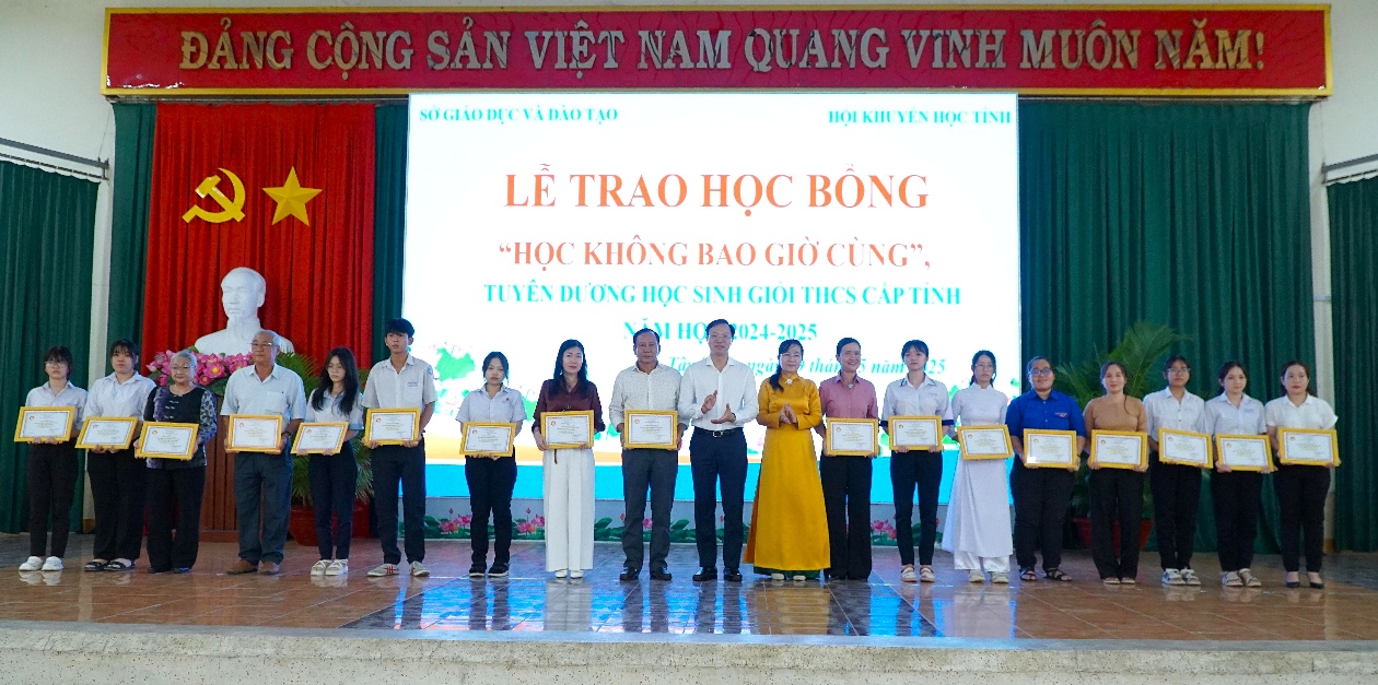 Lan tỏa tinh thần hiếu học và học tập suốt đời